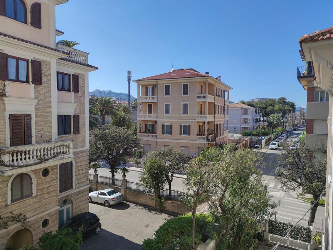 Centralissimo Quadrilocale Colombo Σαν Μπενεντέτο ντελ Τρόντο Εξωτερικό φωτογραφία